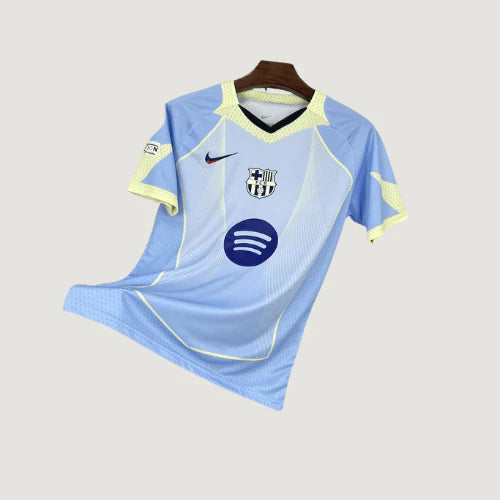 FC Barcelone – Maillot Concept 25/26 – Bleu Ciel & Jaune Pâle
