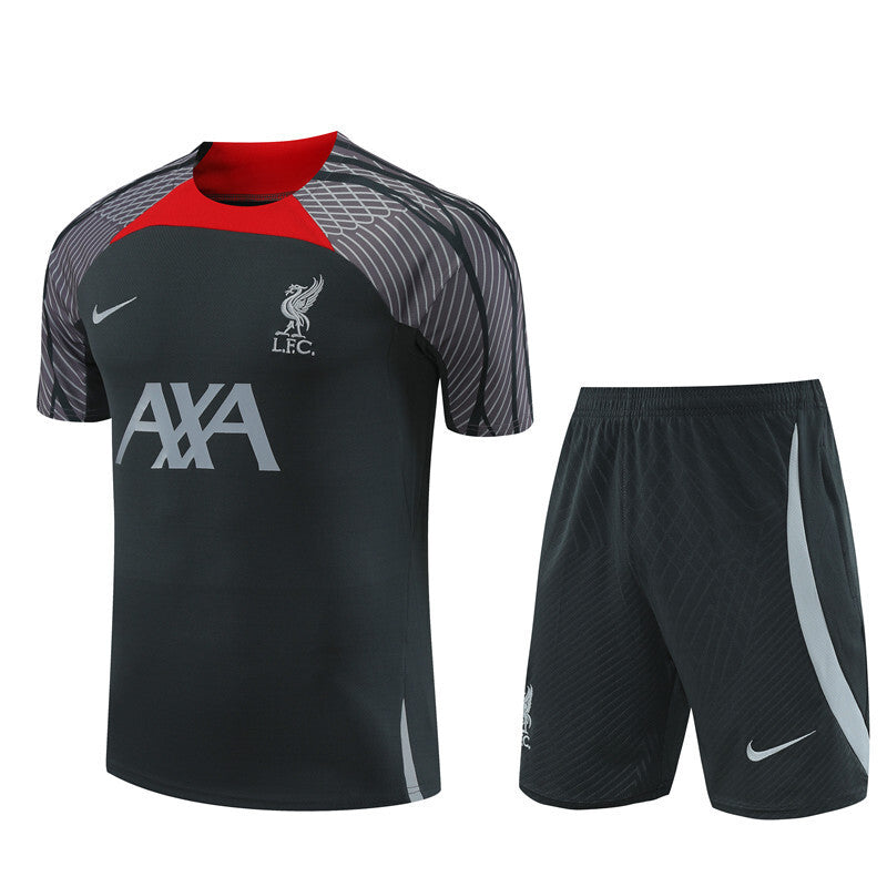 Ensemble d'entrainement liverpool 2024-2025