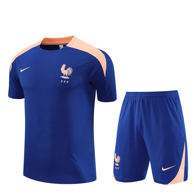 Ensemble d'entrainement france bleu 25-26