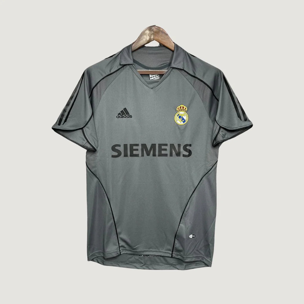 Real Madrid – Maillot Rétro Extérieur 2005/2006 – Gris