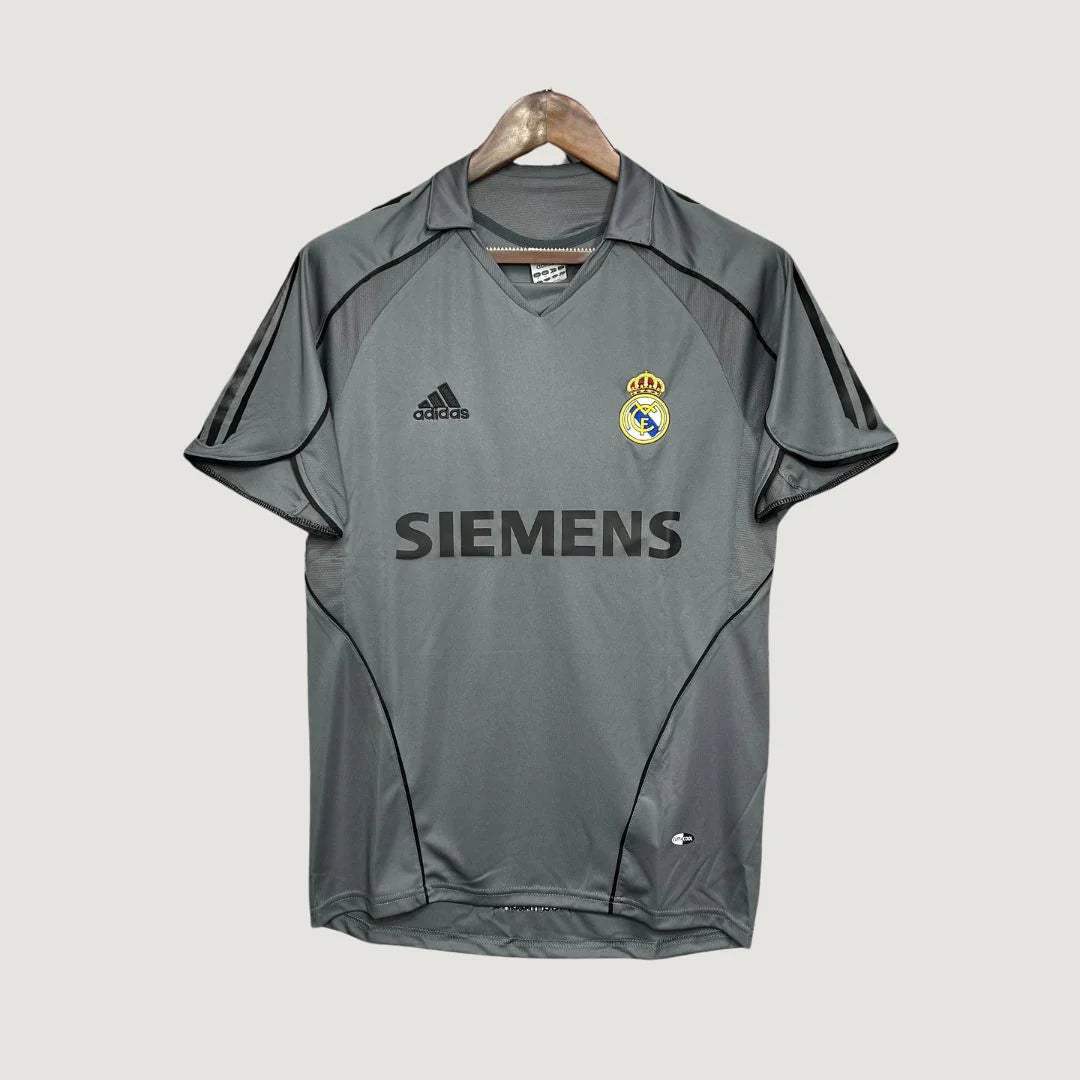 Real Madrid – Maillot Rétro Extérieur 2005/2006 – Gris