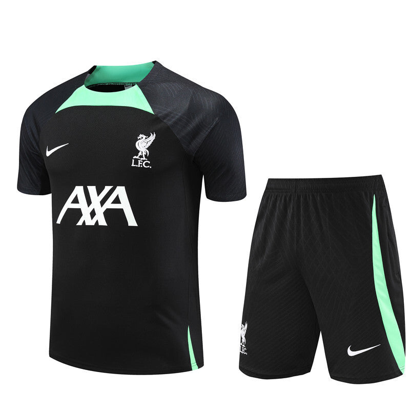 Ensemble d'entrainement liverpool 2024-2025