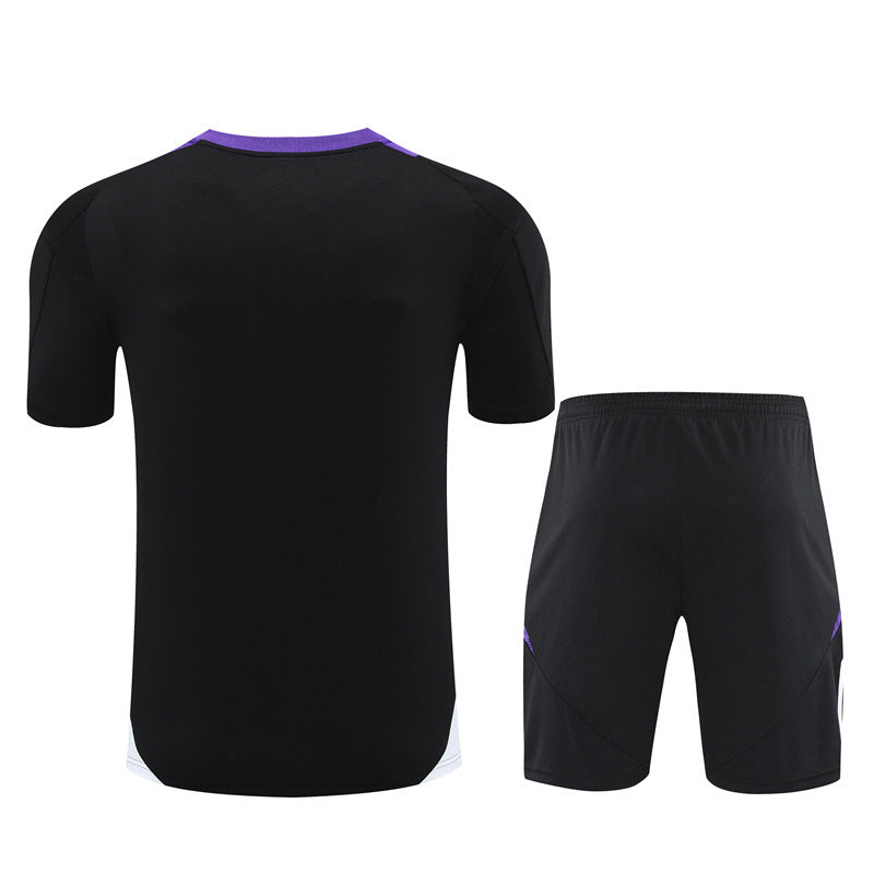 Ensemble d'entrainement real madrid noir et violet 2024/25