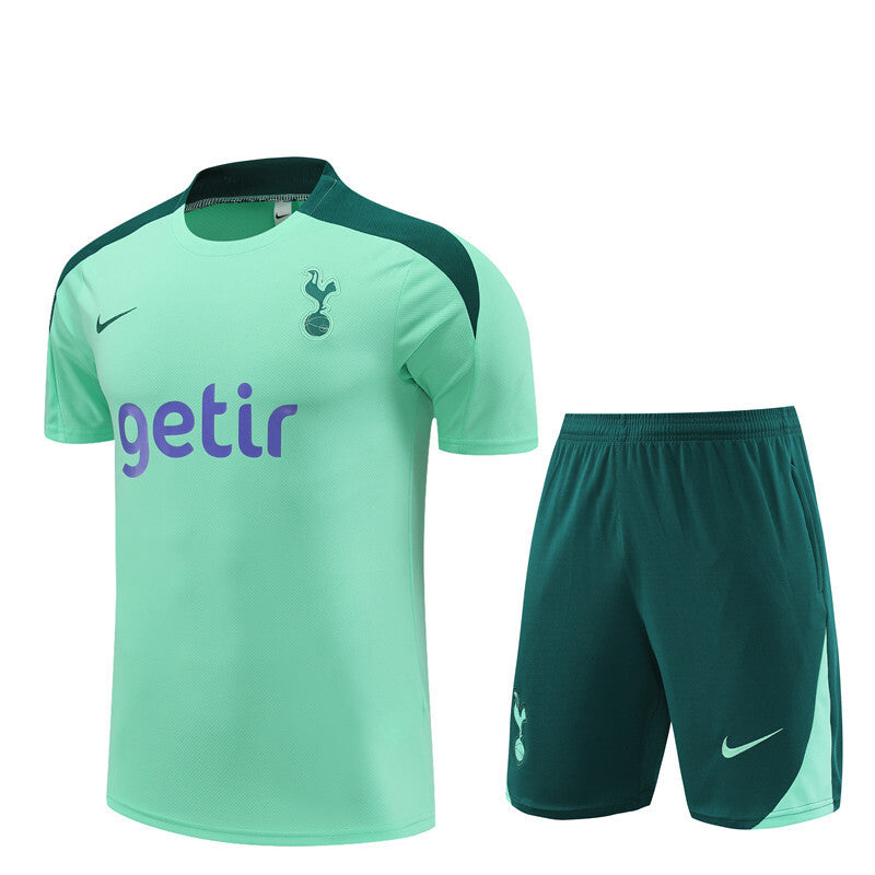 Ensemble d'entrainement tottenham 2024-2025