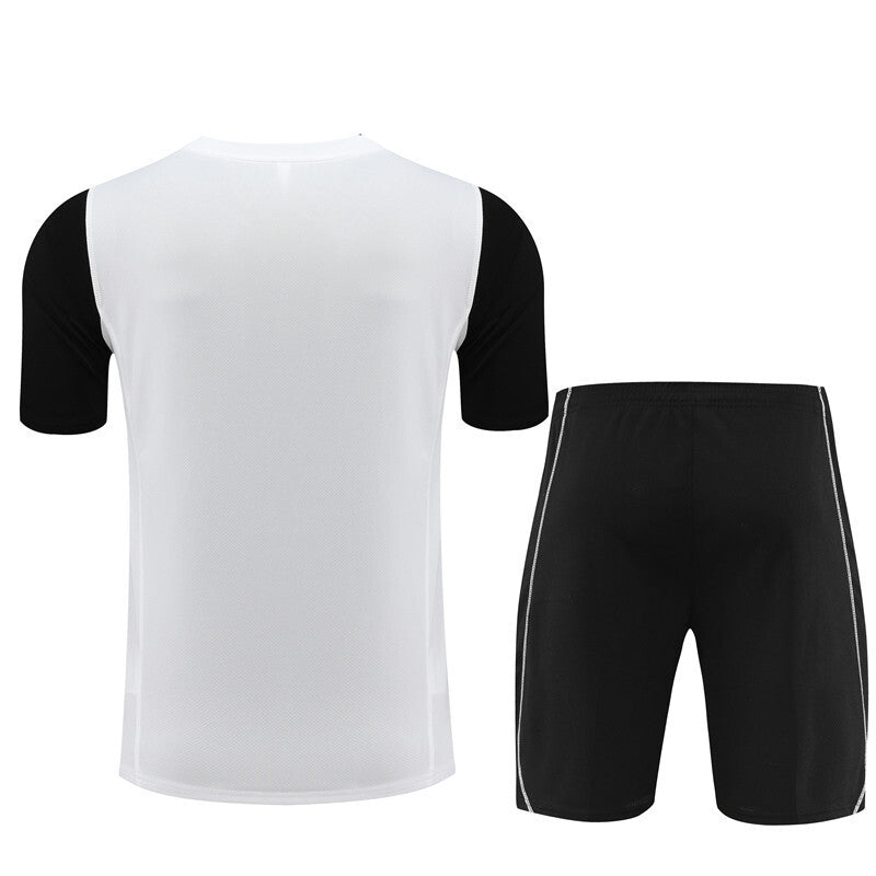 Ensemble d'entrainement juventus 2024-2025