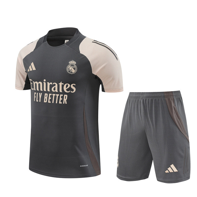 Ensemble d'entrainement Real Madrid 2024/25